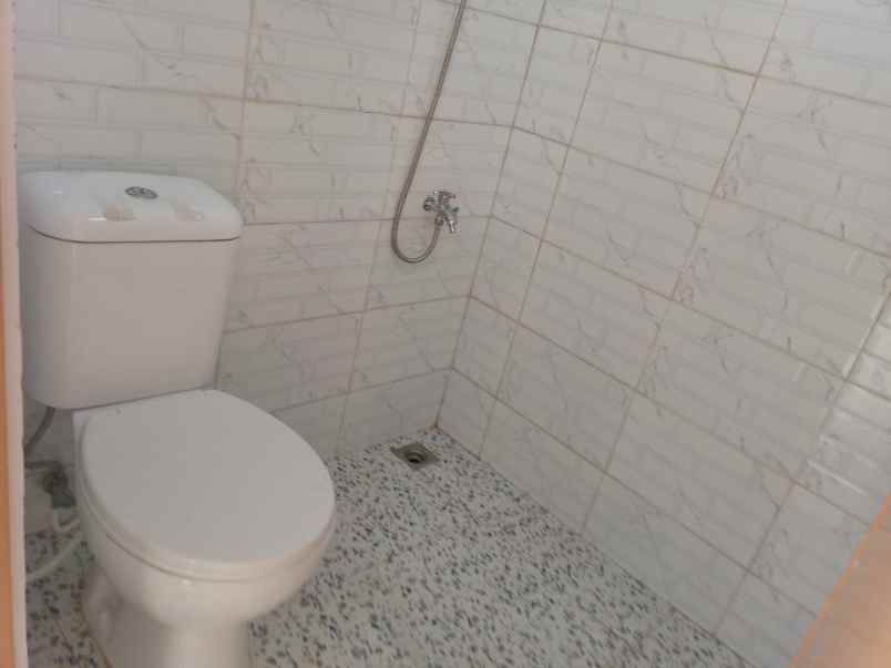 dijual rumah perumahan griya permai