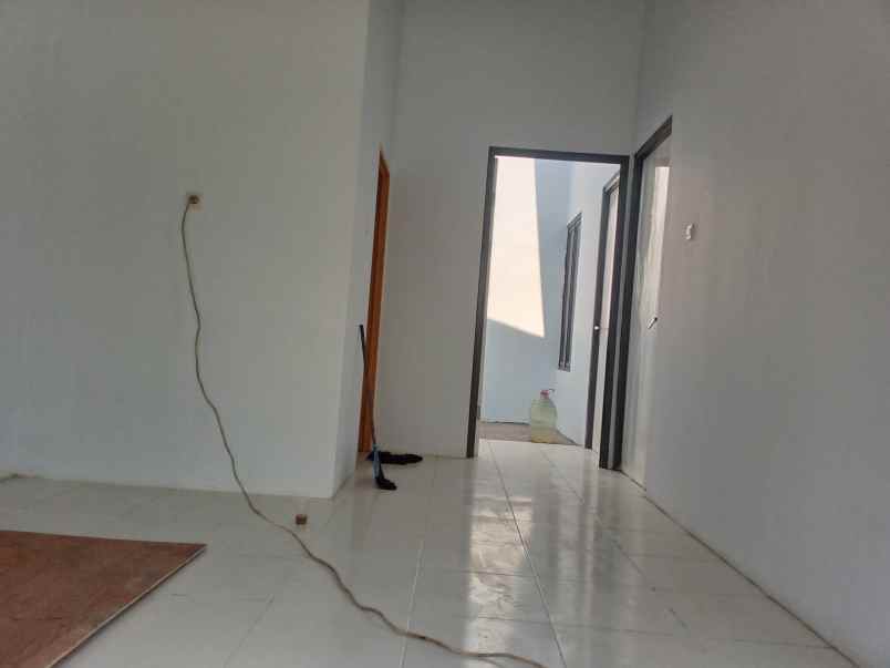 dijual rumah perumahan griya permai