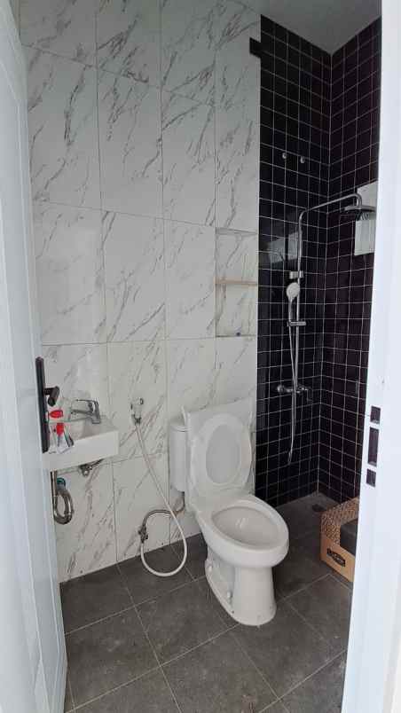 dijual rumah perumahan mulia residence