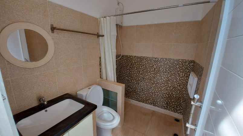 dijual rumah perumahan taman dadap