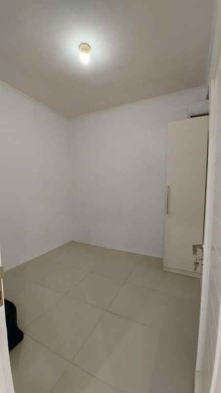 dijual rumah perumahan taman dadap