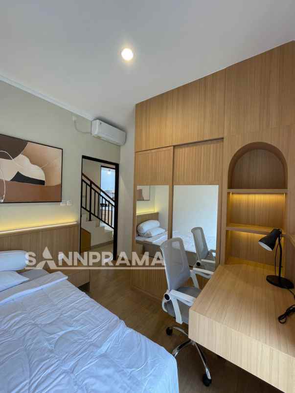 dijual rumah pondok cabe udik