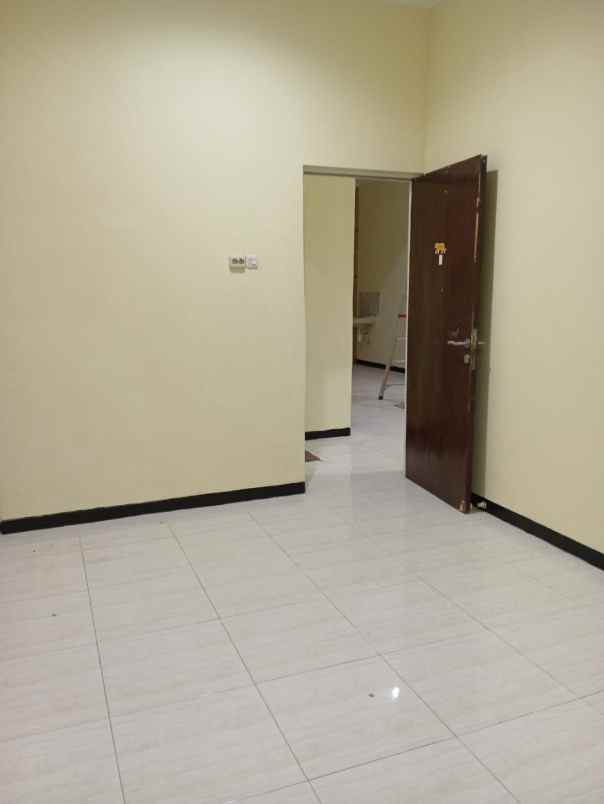 dijual rumah pondok candra