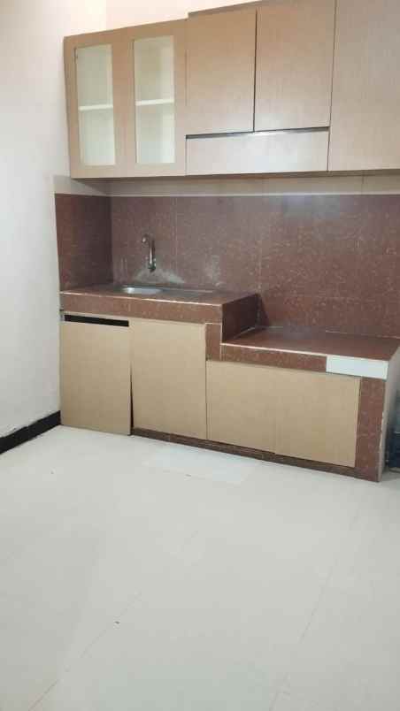 dijual rumah pondok kacang barat