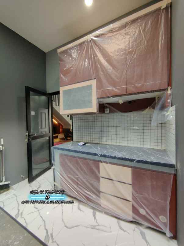 dijual rumah pondok kelapa