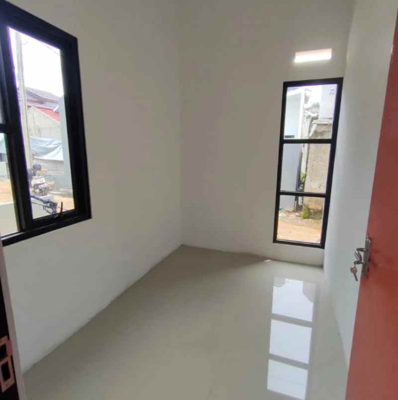 dijual rumah pondok terong cipayung depok