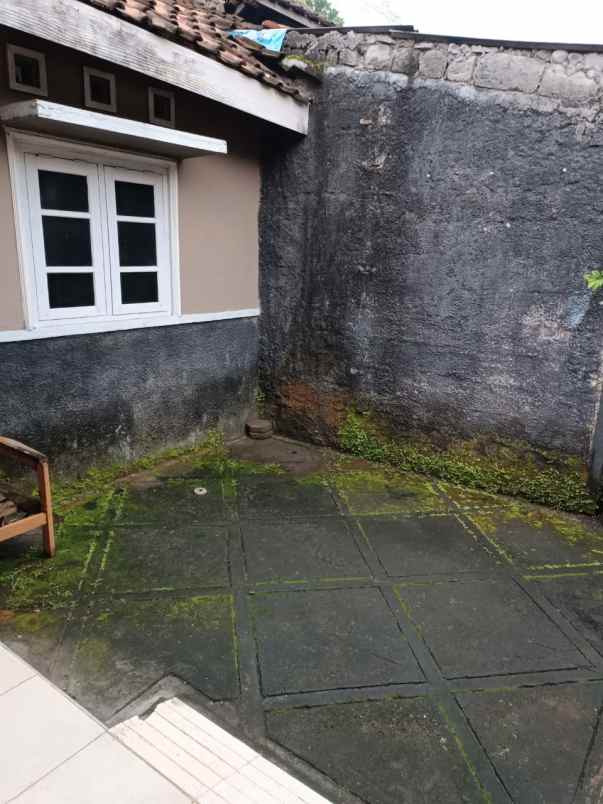 dijual rumah purwomartani