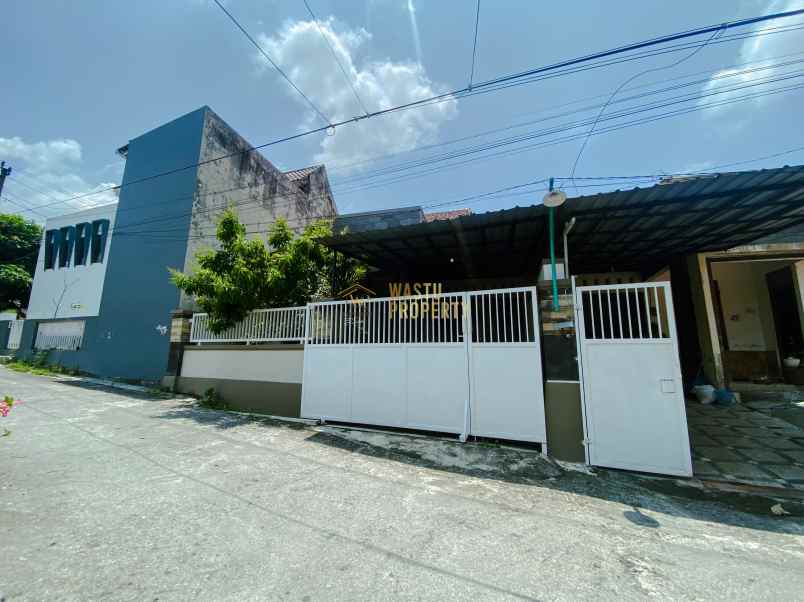 dijual rumah purwomartani kalasan