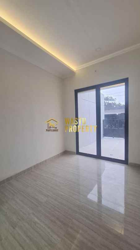 dijual rumah purwomartani kec kalasan