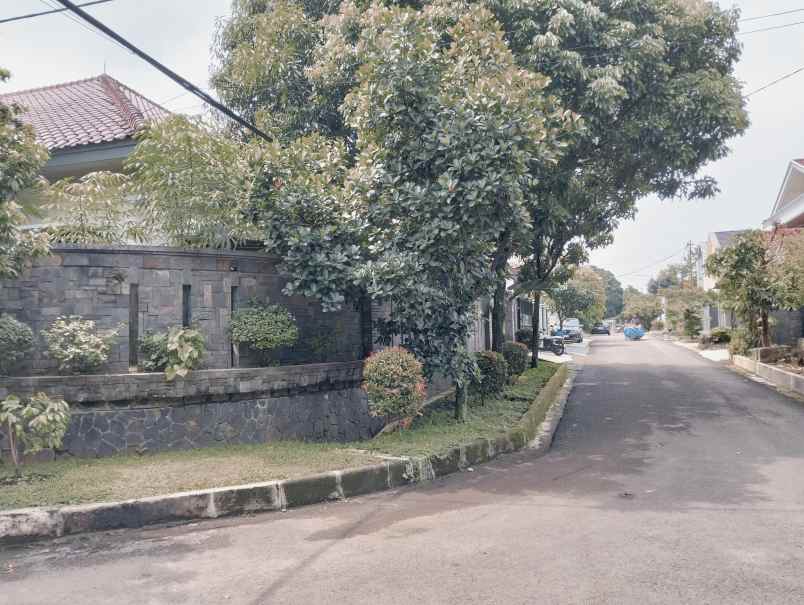 dijual rumah rajamantri