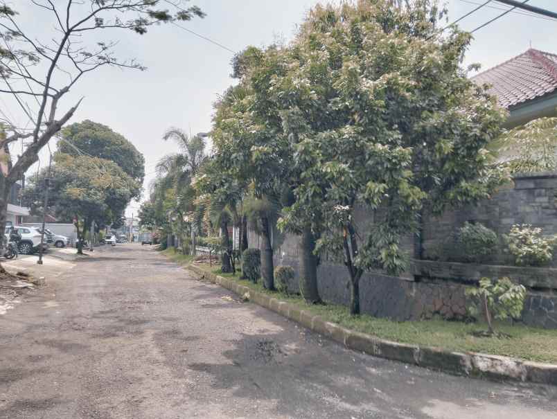 dijual rumah rajamantri