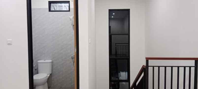 dijual rumah rangkapan jaya