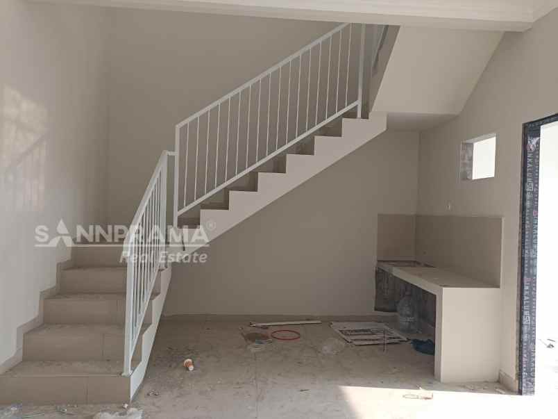 dijual rumah ratujaya