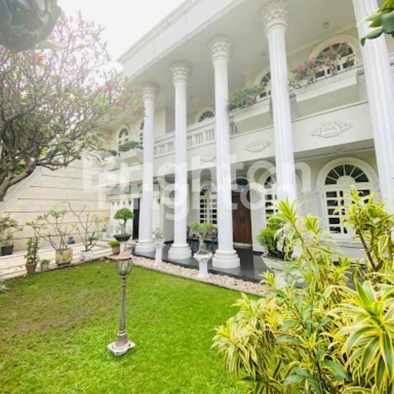 dijual rumah raya dharmahusada