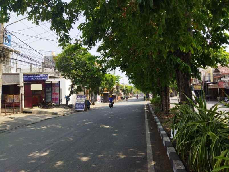 dijual rumah raya manukan tama