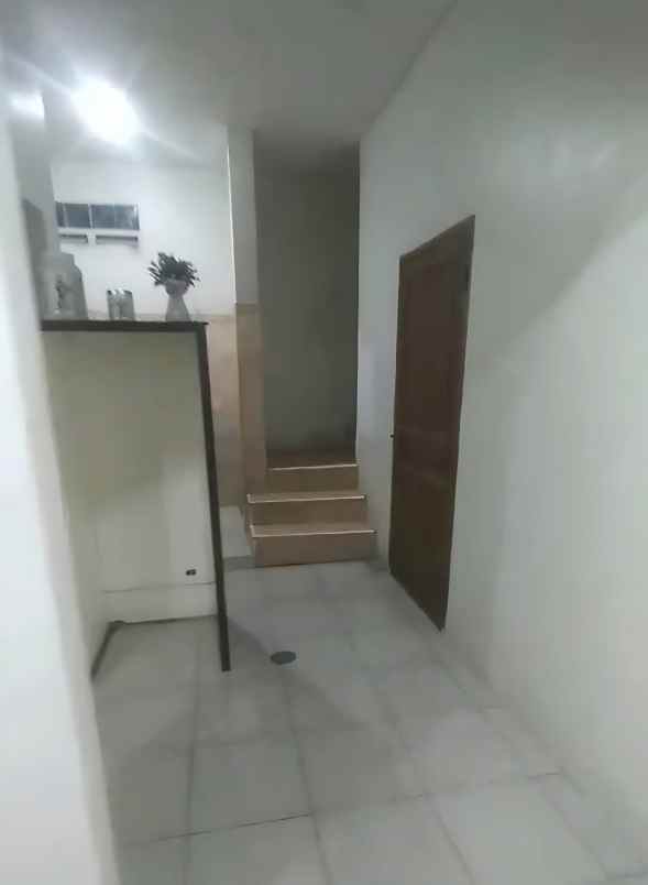 dijual rumah rempoa ciputat timur