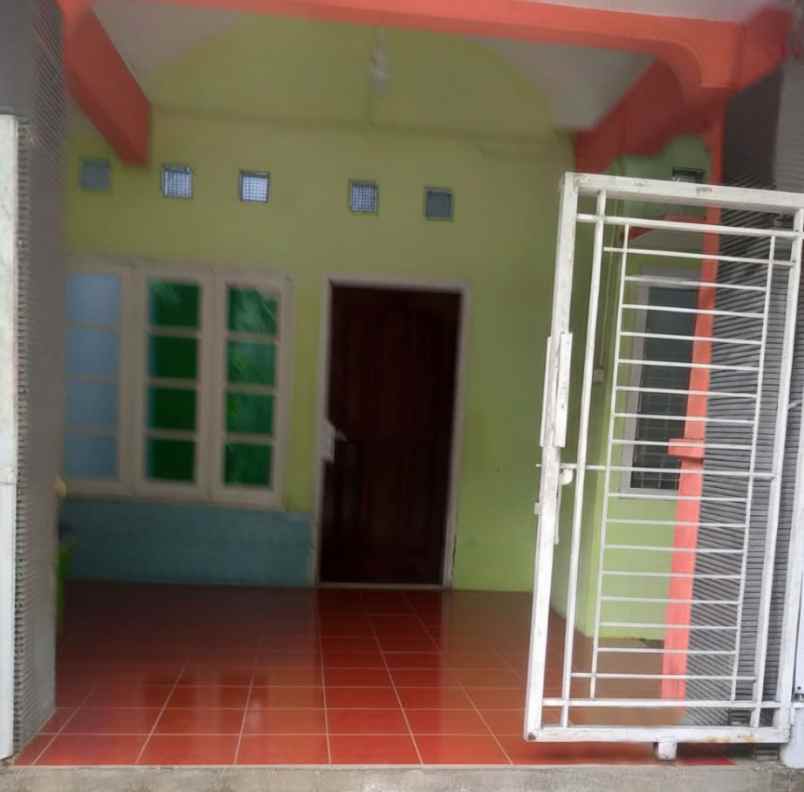 dijual rumah rewwin waru sidoarjo