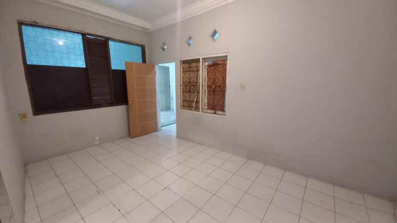 dijual rumah rumah murah komplek puri
