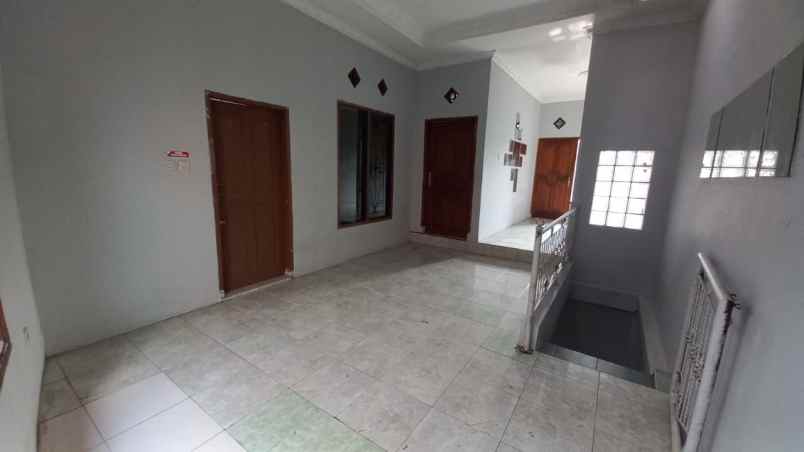 dijual rumah rumah murah komplek puri