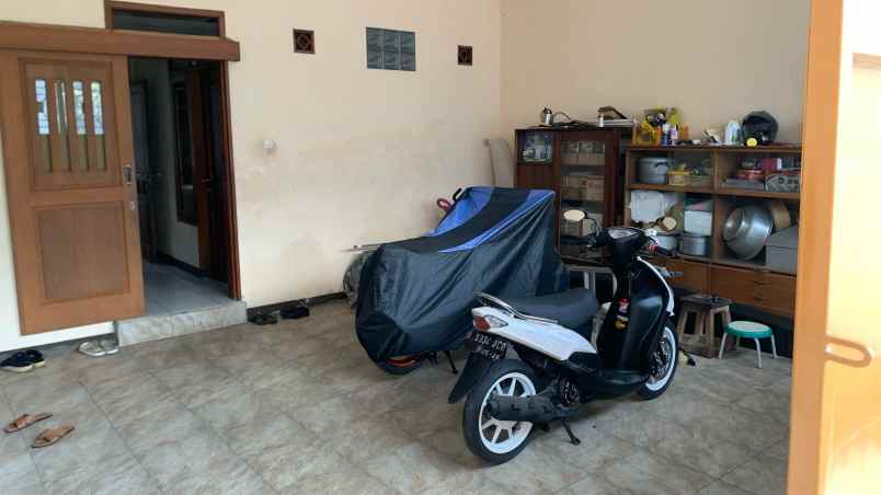 dijual rumah sariwangi