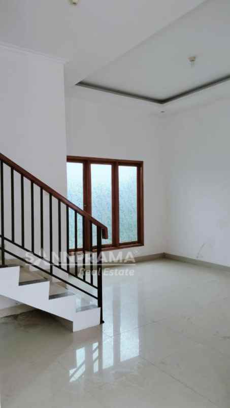 dijual rumah sawangan lama