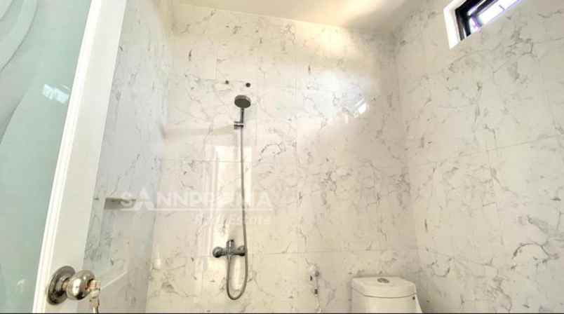 dijual rumah sawangan permai