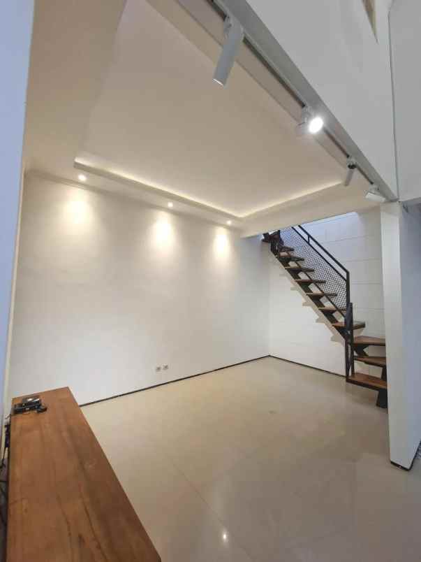 dijual rumah sektor 9 bintaro jaya