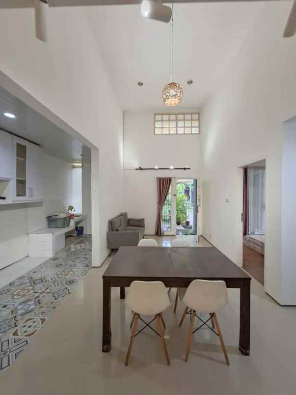 dijual rumah sektor 9 bintaro jaya