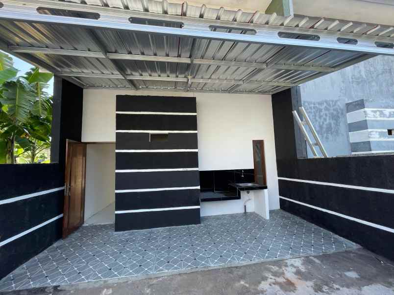 dijual rumah siap huni di palebon majapahit semarang