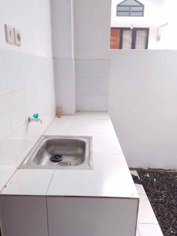 dijual rumah stasiun pondok rajeg
