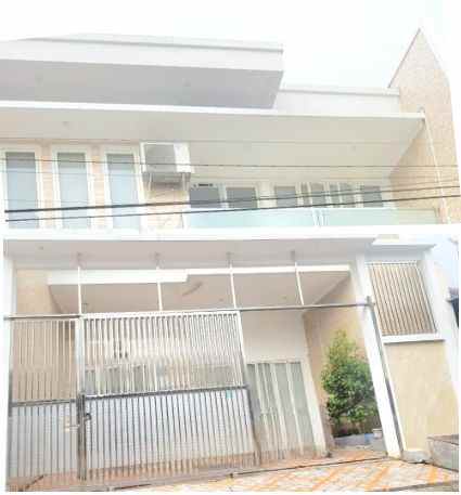 dijual rumah sutorejo