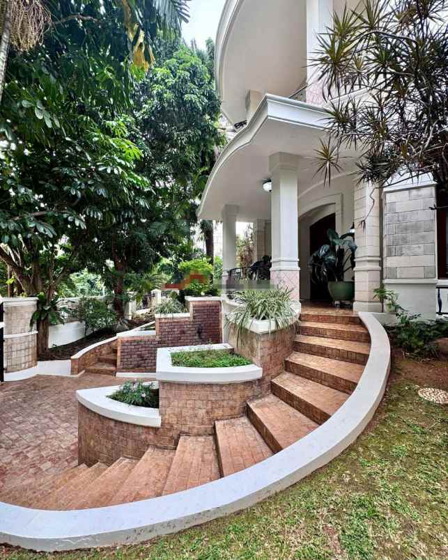 dijual rumah taman pondok indah pondok