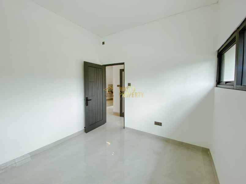 dijual rumah tamanmartani kalasan