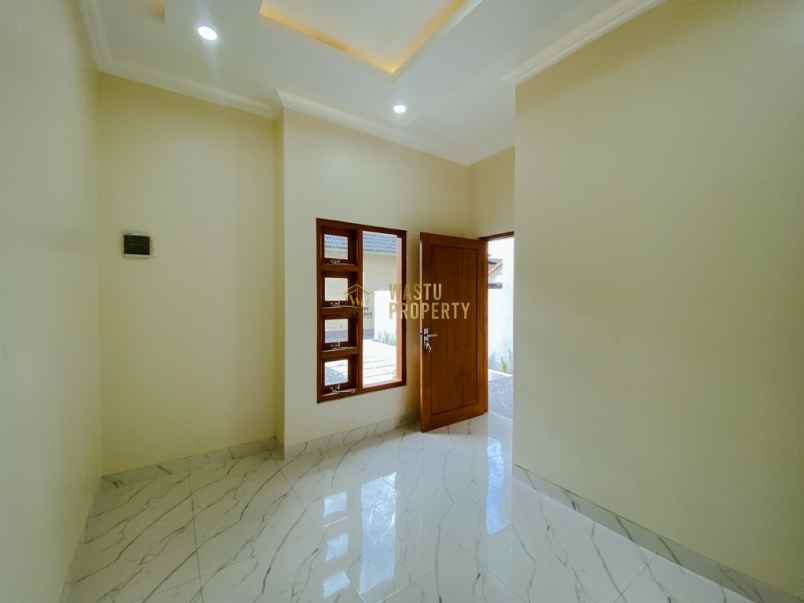 dijual rumah tamanmartani kec kalasan