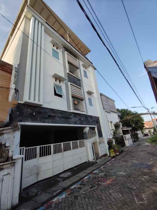 dijual rumah tenggilis