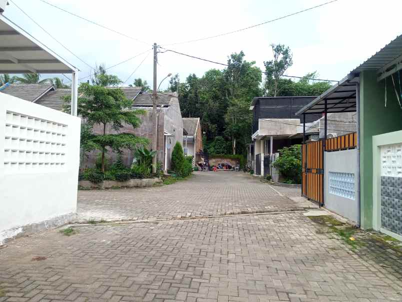 dijual rumah tlogowaru