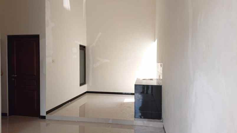 dijual rumah tlogowaru