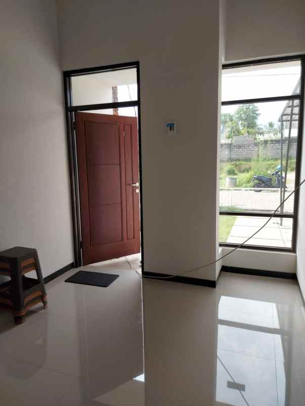 dijual rumah tlogowaru