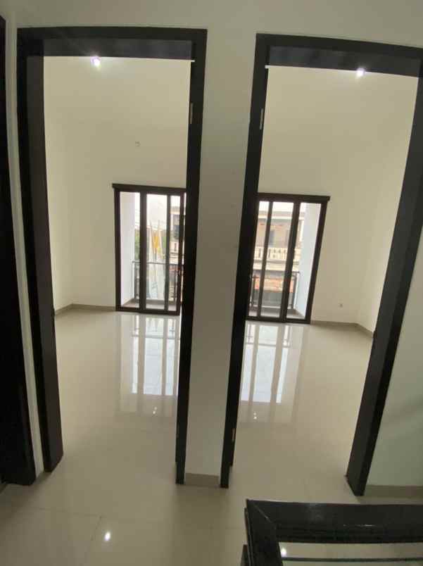 dijual rumah tugu sukmajaya kota depok