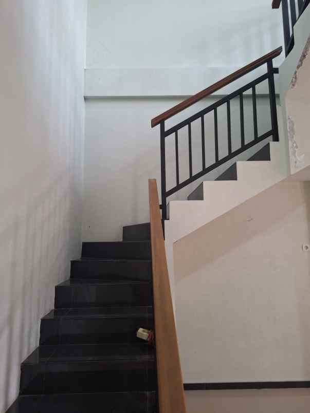 dijual rumah ungaran