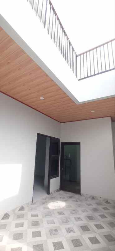 dijual rumah utan kayu