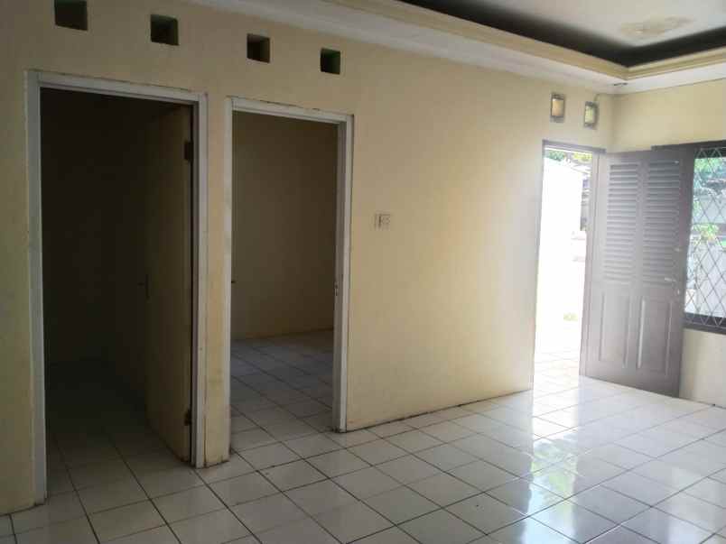 dijual rumah villa dago pamulang