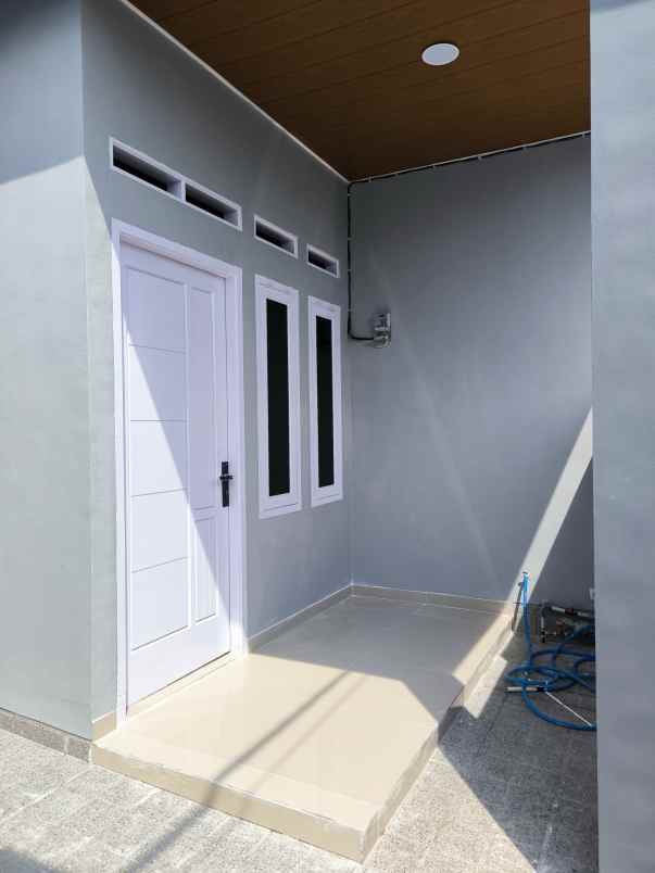 dijual rumah villa gading harapan bekasi