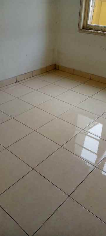 dijual rumah villa permata gading