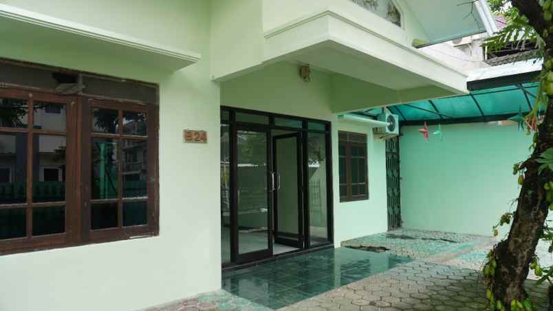 dijual rumah villa seturan indah