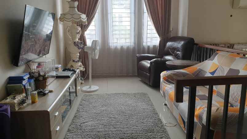 dijual rumah water spring boulevard