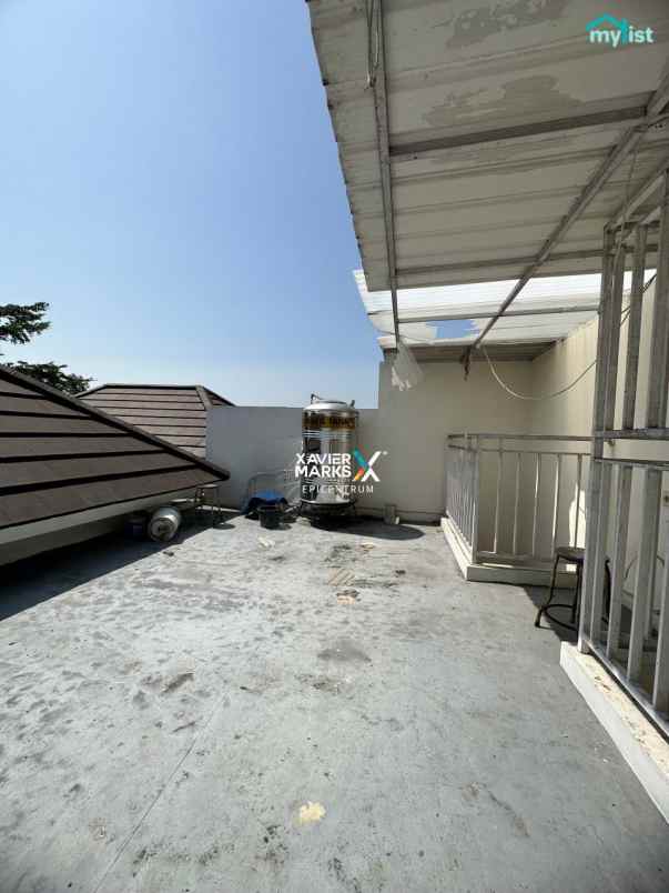 dijual rumah wisata semanggi