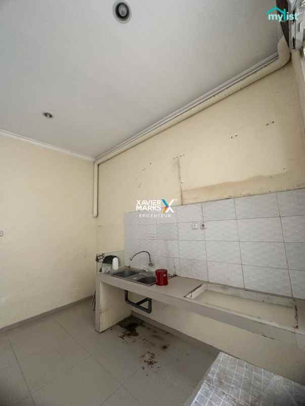 dijual rumah wisata semanggi