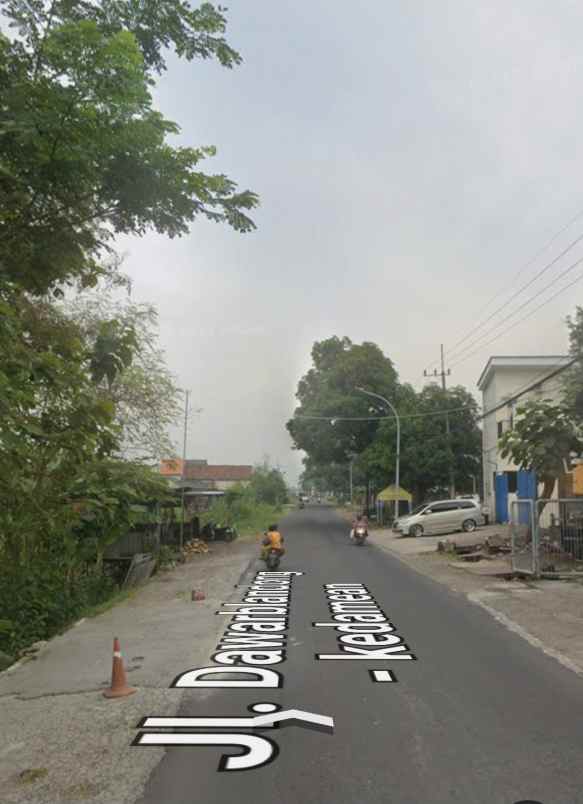 dijual tanah jalan raya slempit