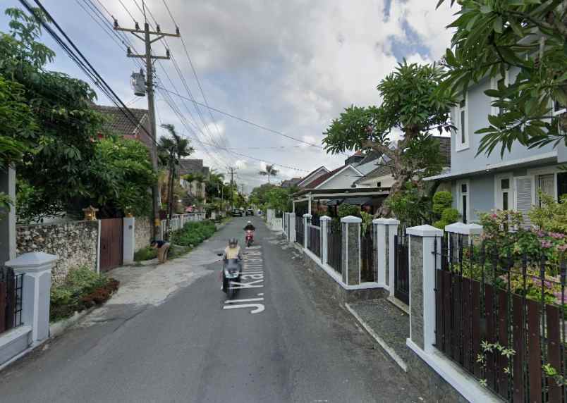 dijual tanah jl kalimantan jakal